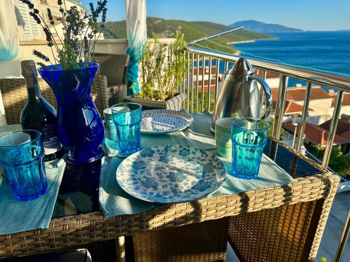 Tanis Ocean Loft Apartment Martinscica  Bagian luar foto
